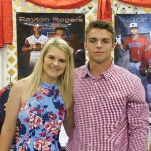 Meet your Posher, Carrie